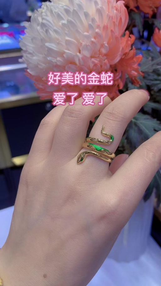 金蛇戒指蛇头不发光