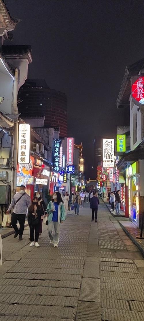北京好吃的小吃街在哪