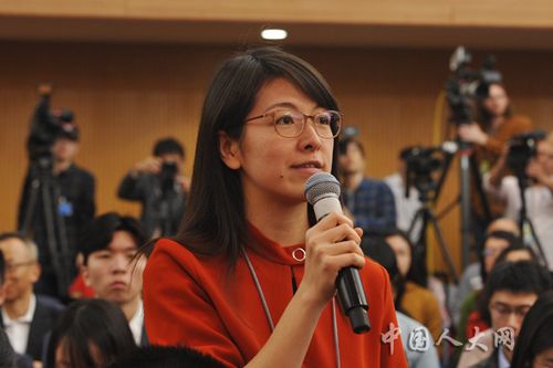 彭博新闻社的主要业务