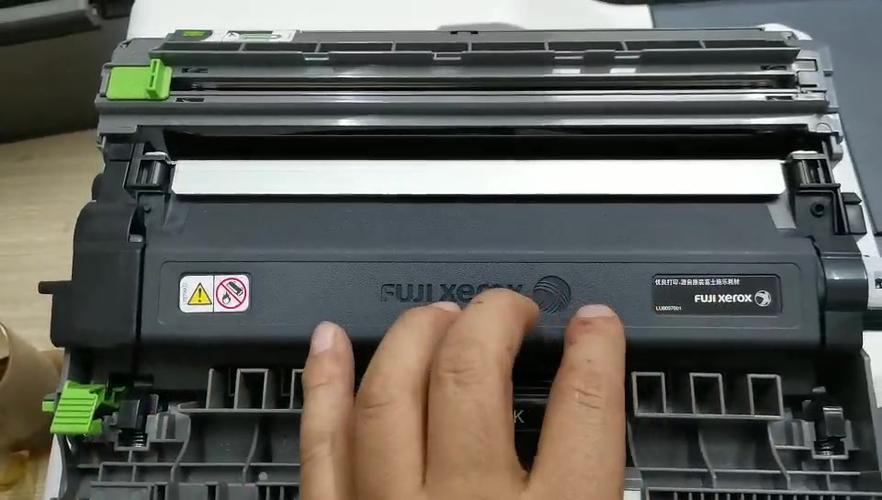 富士施乐m288 dw的硒鼓维修方法