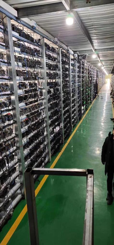 比特币 挖矿 暴富