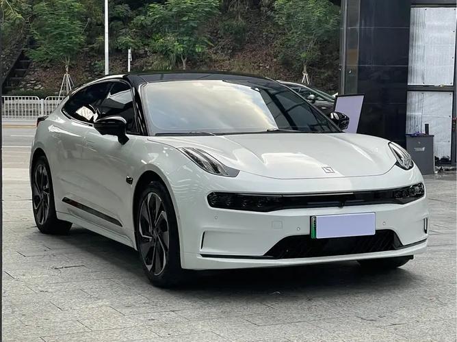 001极氪
