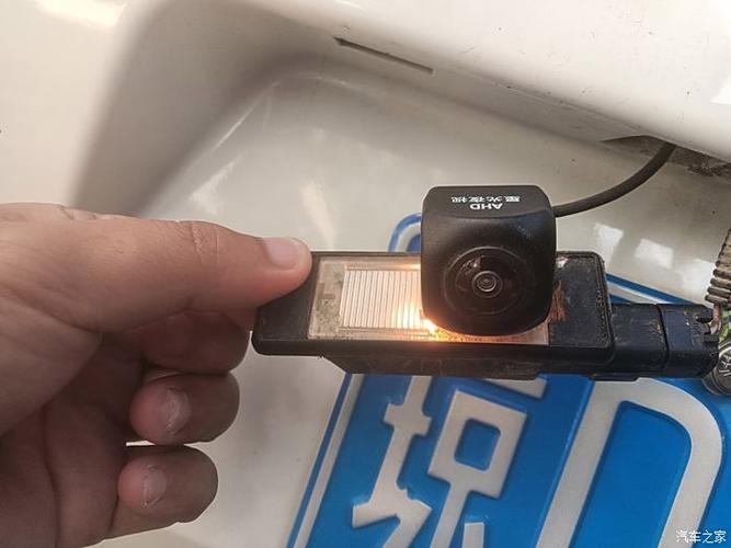 倒车摄像头不清楚模糊怎么处理