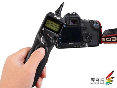 相机定时拍摄怎么设置