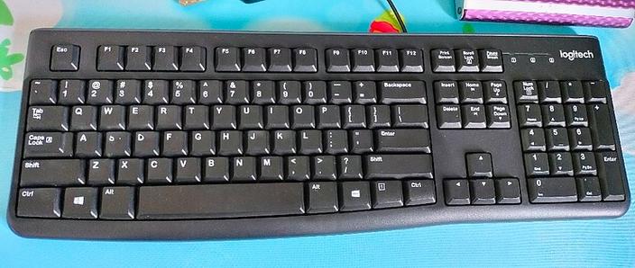 罗技g610和g512哪个好