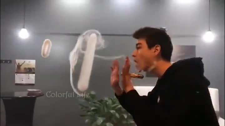 抽烟怎么吐烟圈