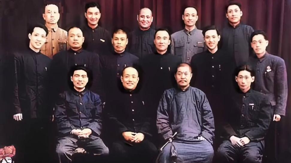 如何把两张照片合成一张
