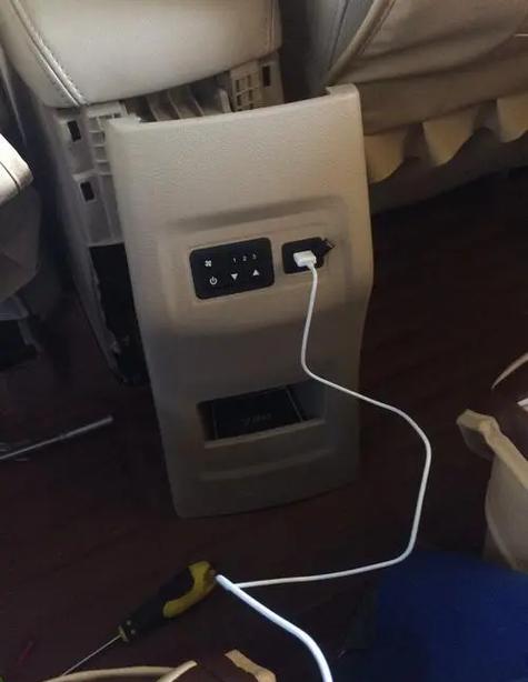 联想电脑显示充电但是电量不涨