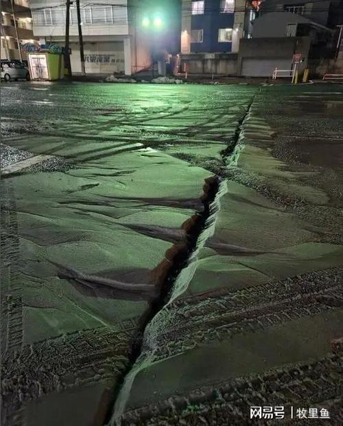 泥土可以烧成液体吗