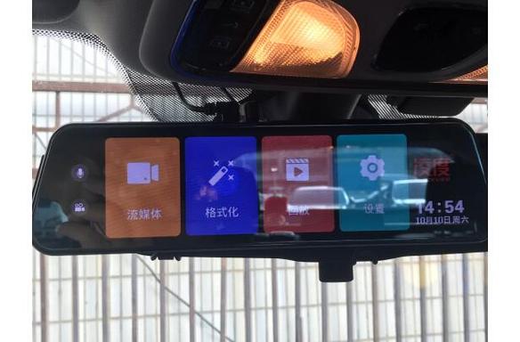 凌度行车记录仪查回放