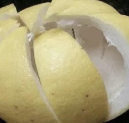 柚子皮黑了,柚子还能吃吗
