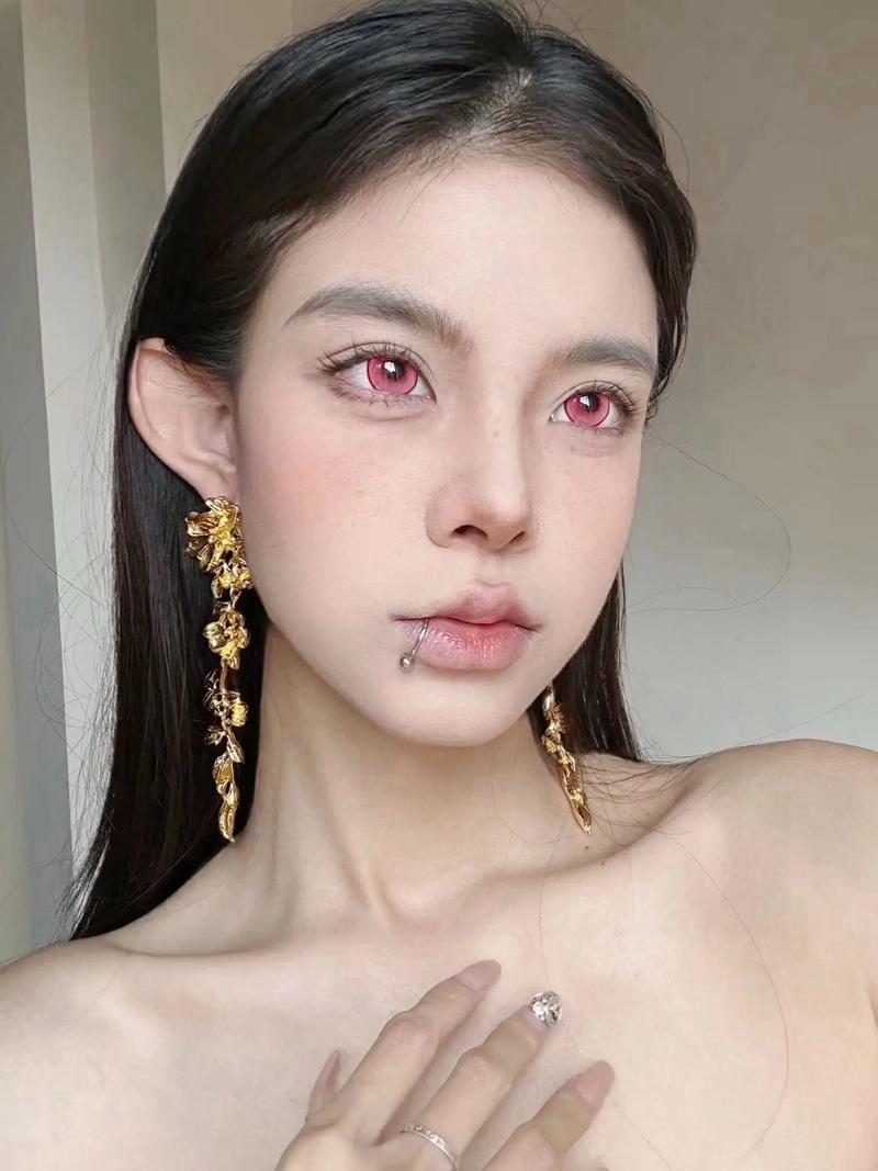 怎样p眼睛红红的照片