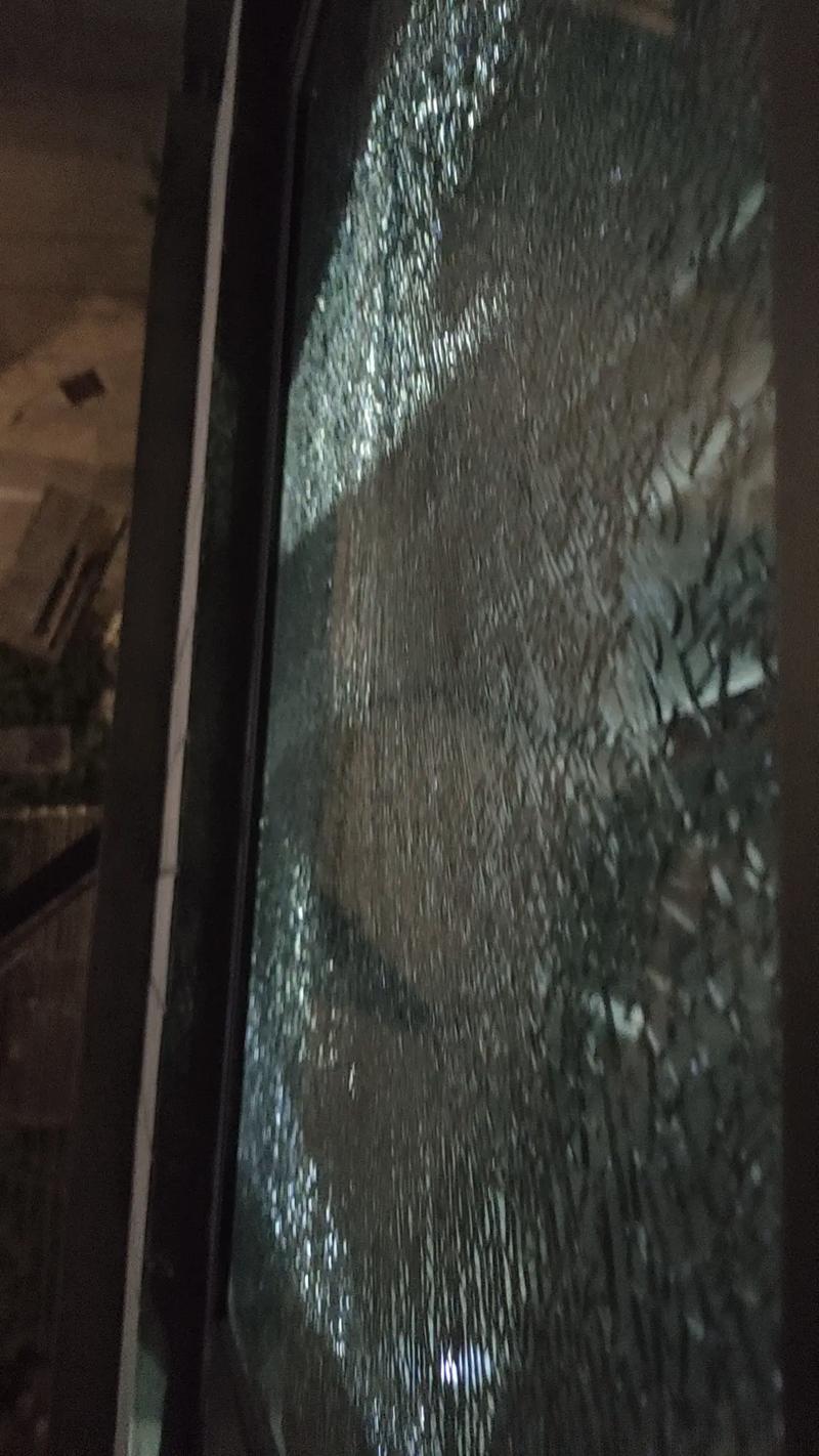 周公解梦窗户玻璃碎了