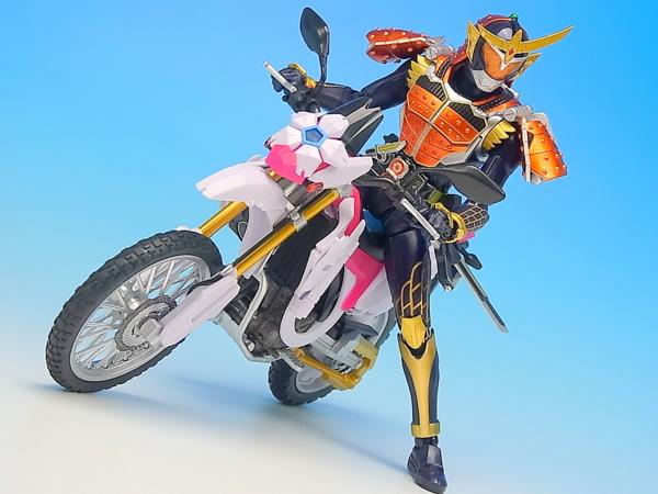 假面骑士build樱花风车动漫