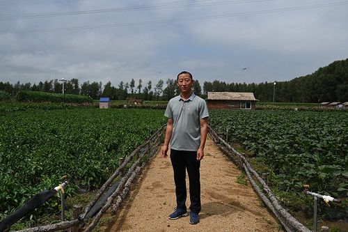 红色边疆农场场长是谁