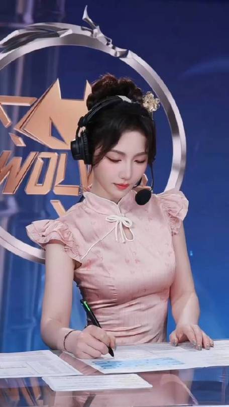 王者荣耀小鹿解说个人资料