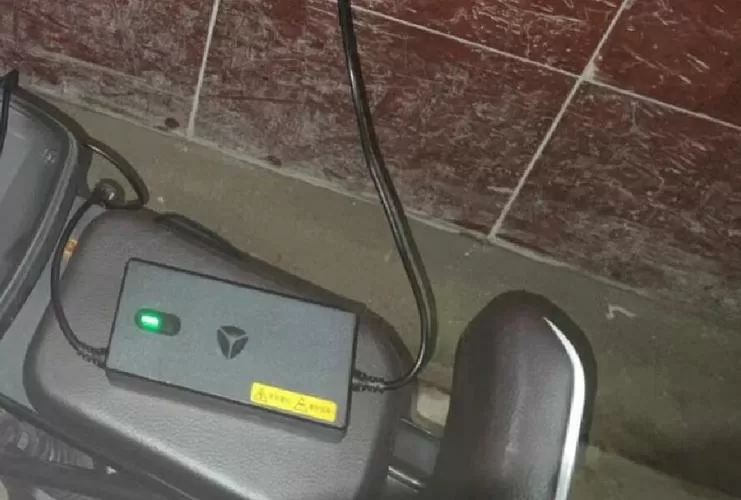 电动车充电器充不进去电
